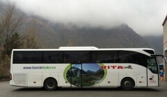 Mercedes Tourismo R2